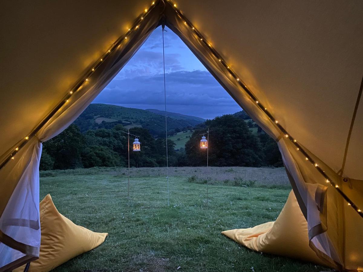 Отель Black Mountains Glamping Абергавенни Экстерьер фото