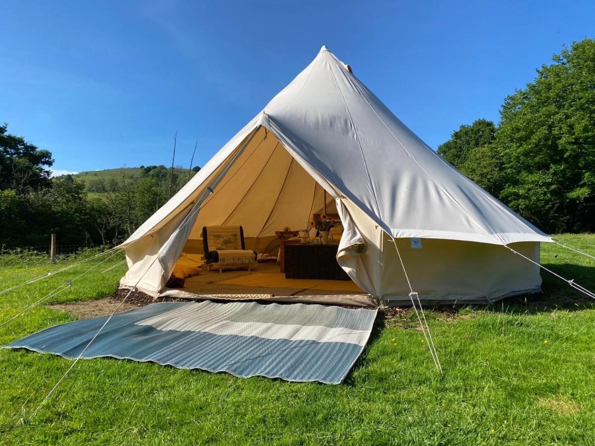 Отель Black Mountains Glamping Абергавенни Экстерьер фото