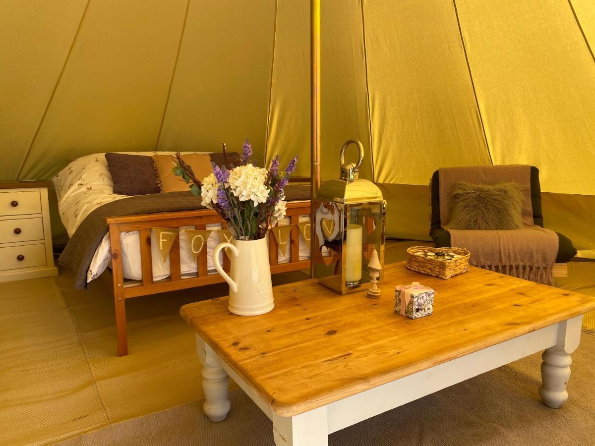 Отель Black Mountains Glamping Абергавенни Экстерьер фото
